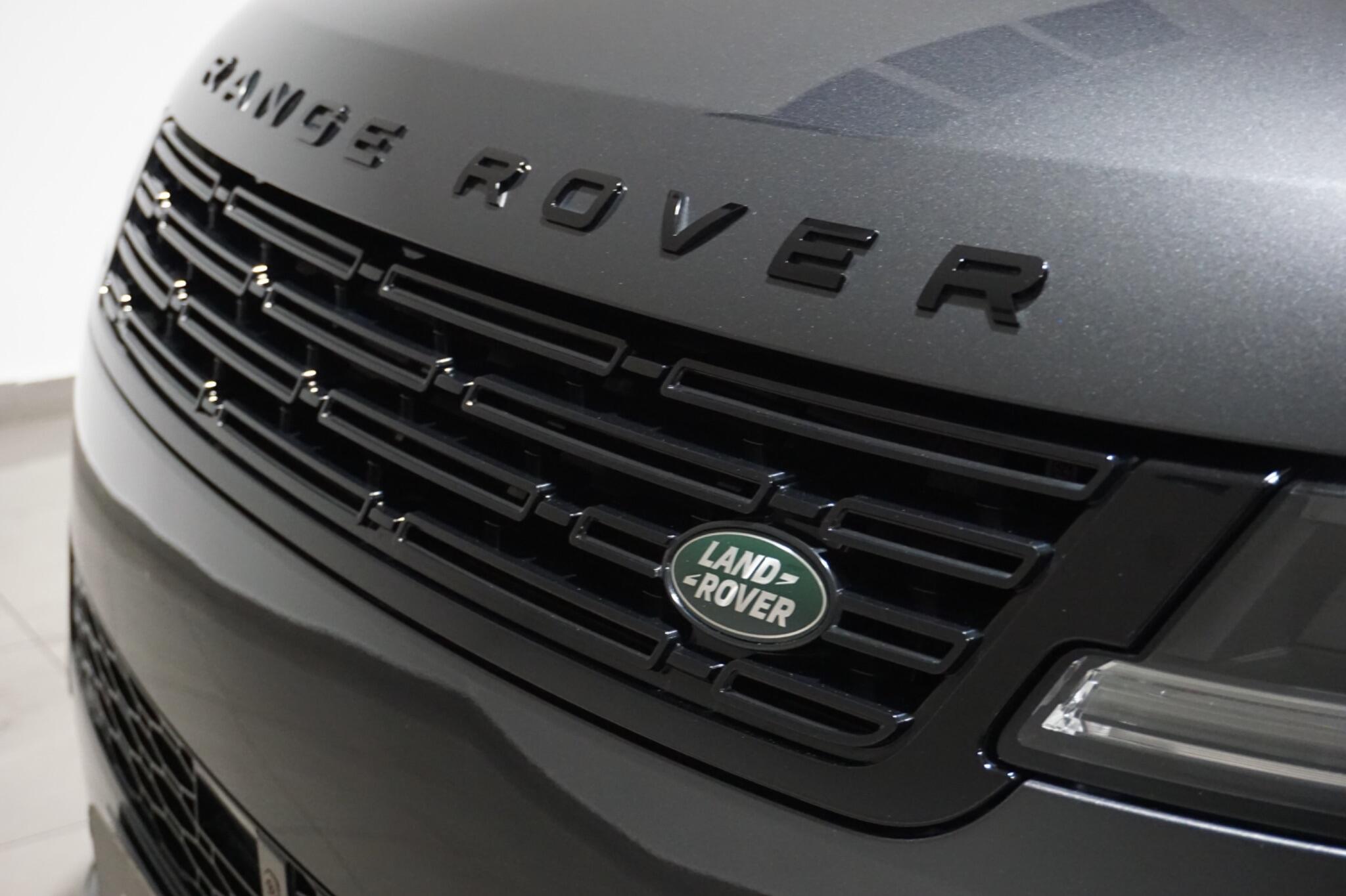 Land Rover Range Rover Sport 3.0 D300 MHEV Dynamic SE SUV 5dr Diesel Auto 4WD Euro 6 (s/s) (300 ps)